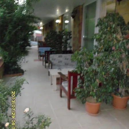 Cann Hotel 3*